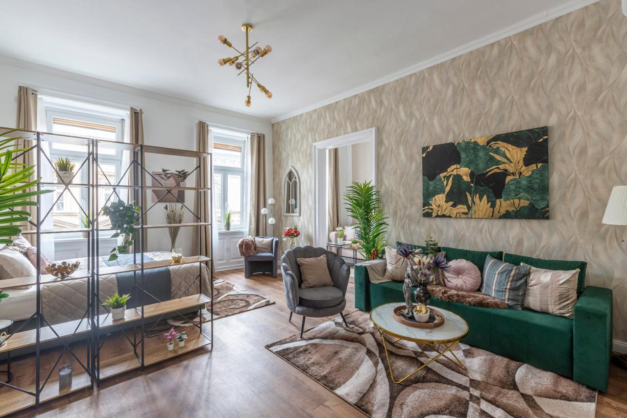 Luxurious Art Deco Residence In The Heart Of Budapest Esterno foto